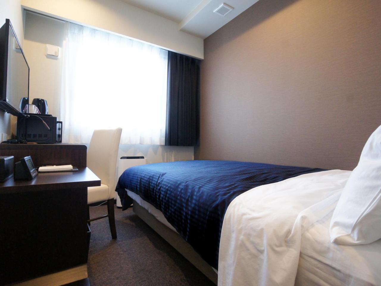 Hotel Livemax Osaka Umeda Nakatsu Екстер'єр фото